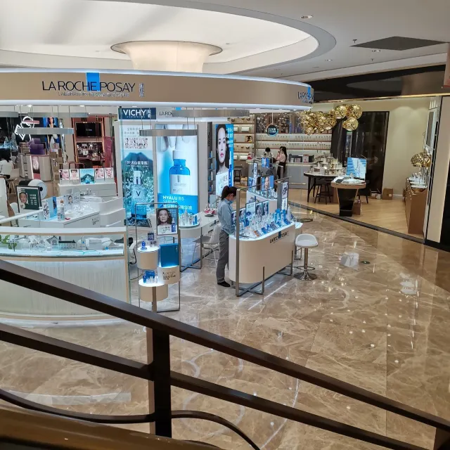 CBD丹尼斯七天地