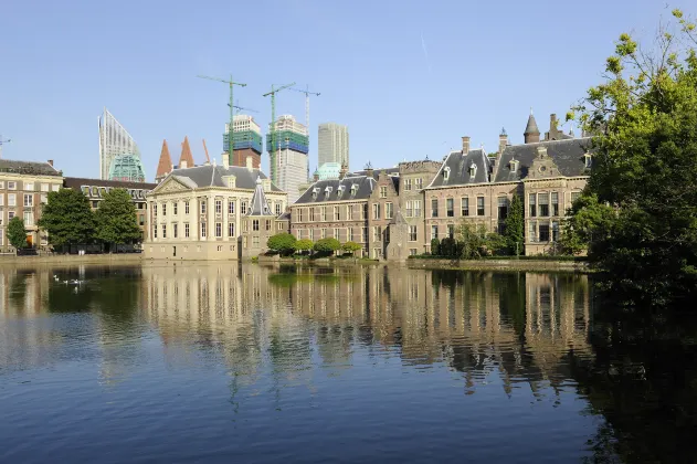 Các khách sạn gần Den Haag Centraal Station