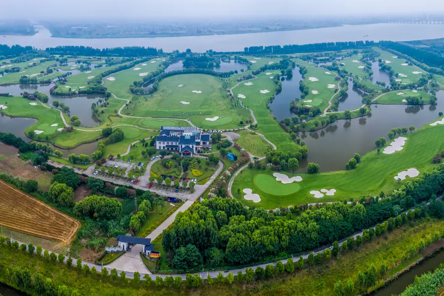 Клуб гольфа реки Янцзы