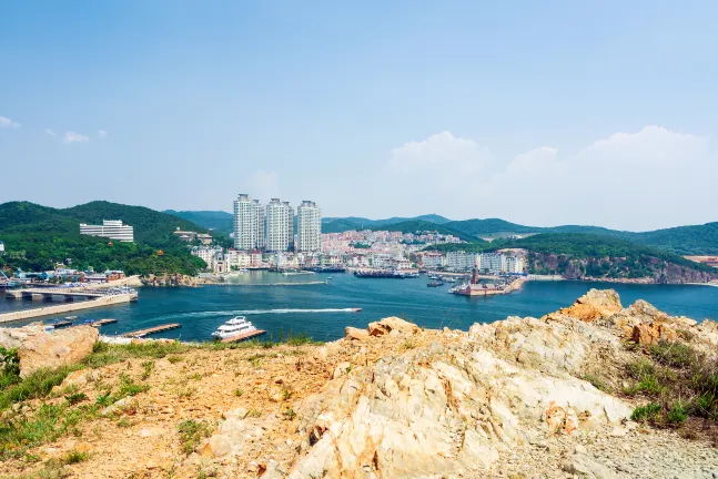 Отели с услугой бассейном в г. Далянь