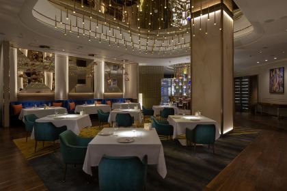 8½ Otto e Mezzo BOMBANA Macau