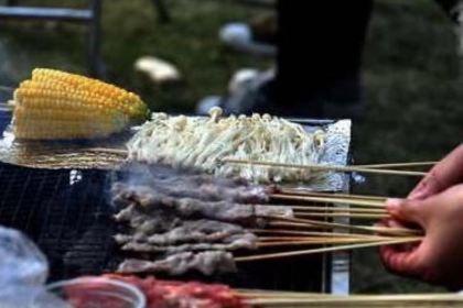 泰宝酒店(灯塔盆地店)·泰宝生态湖·木屋烧烤场