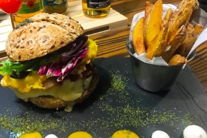 Fins Tapas & Cocktails