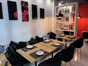 NÚMERO UNO STEAKHOUSE PLAZA DE LA REINA