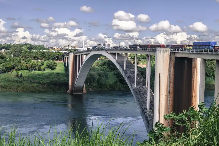 Hotels near International Friendship Bridge