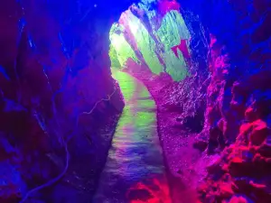 Yueyashan Karst Cave