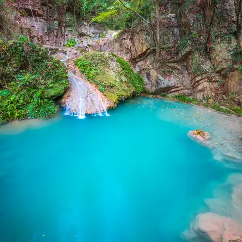 Popular Ski Resorts Near Zhongxiang