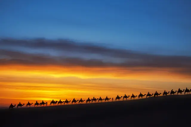 Sunrise Sightseeing in Jiuquan
