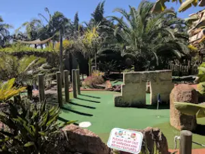 Supa Golf and Supa Putt