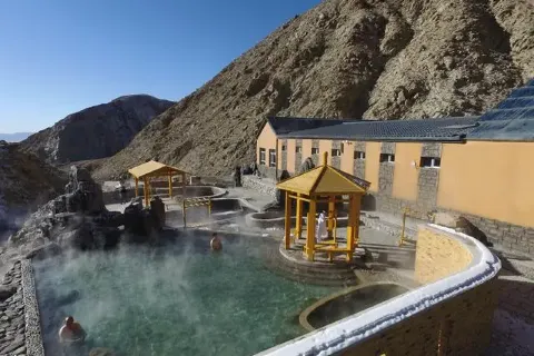 Dachaidan Snow Mountain Hot Spring