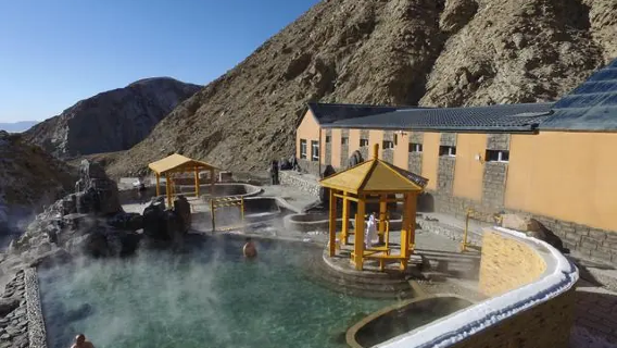 Dachaidan Snow Mountain Hot Spring