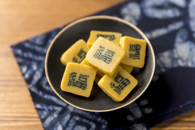 Experience intangible cultural heritage in Huangshan