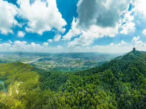 縉雲山