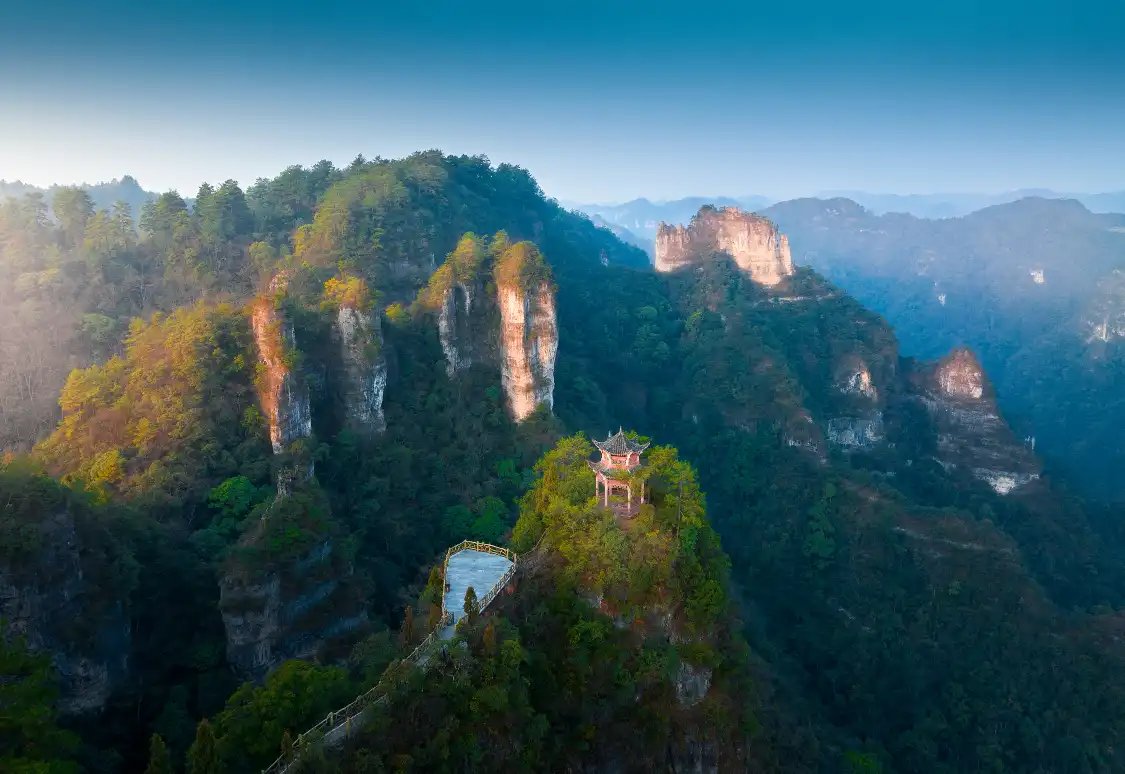 Hotels near Yuntai Mountain Scenic Area