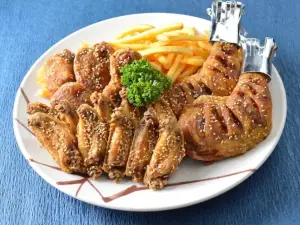 Furaibo Sakae Ganso chicken wings fried