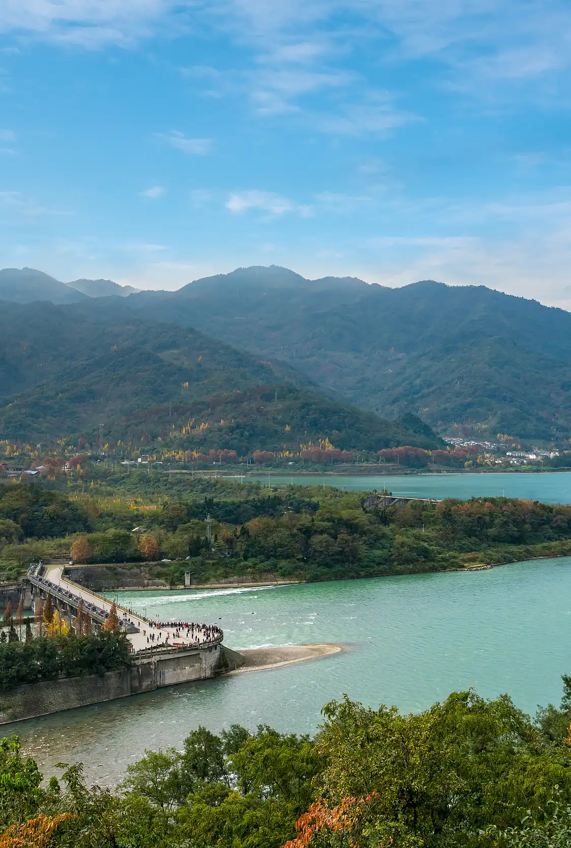 Hotels near Qijiang River