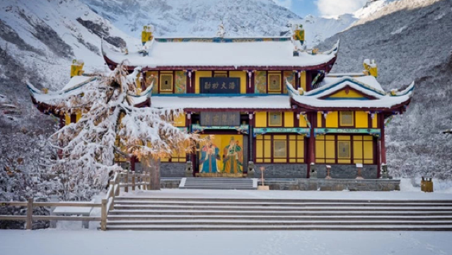 Huanglong Hou Temple