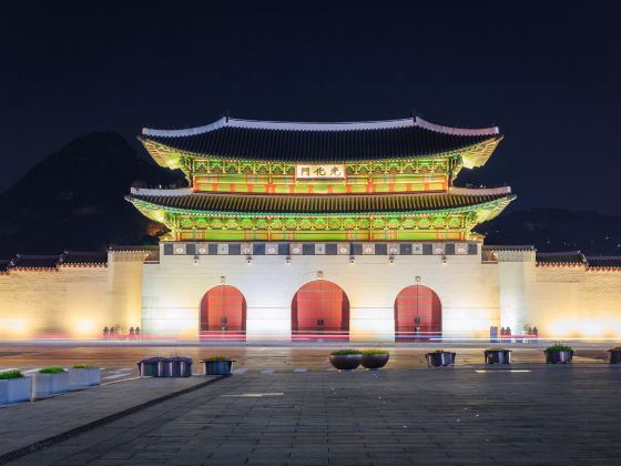 Gwanghwamun Square