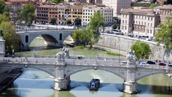 ทัวร์วันเดียว/ทัวร์หลายวัน โคลอสเซียม + แพนธีออน + น้ำพุเทรวี + สะพาน Ponte Sant'Angelo + จัตุรัสเวนิส