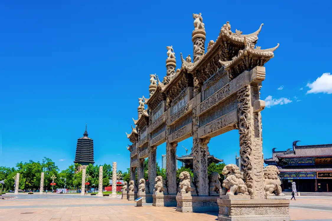 Hotels near Liaoyang White Pagoda