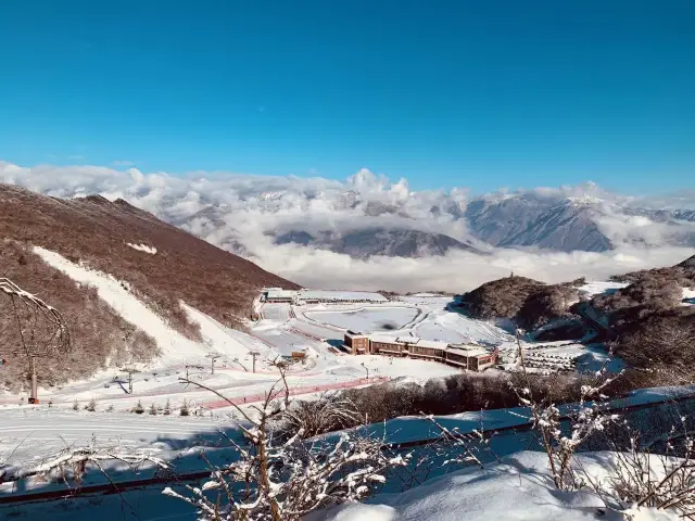 Skiing in Mao County