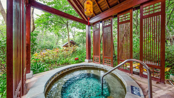 Hot springs in Longmen