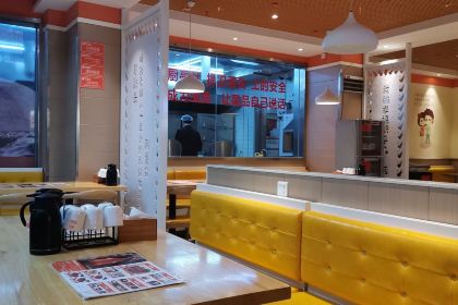 燒鵝仔·荔木燒鵝·茶點（金山湖店）