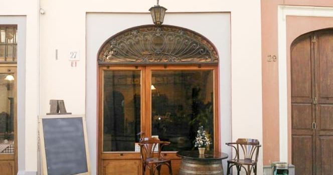 Hosteria Numero 1000
