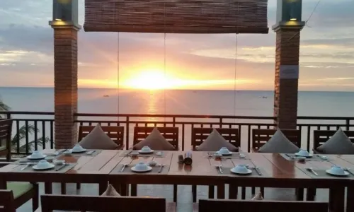 Xin Chao seafood restaurant