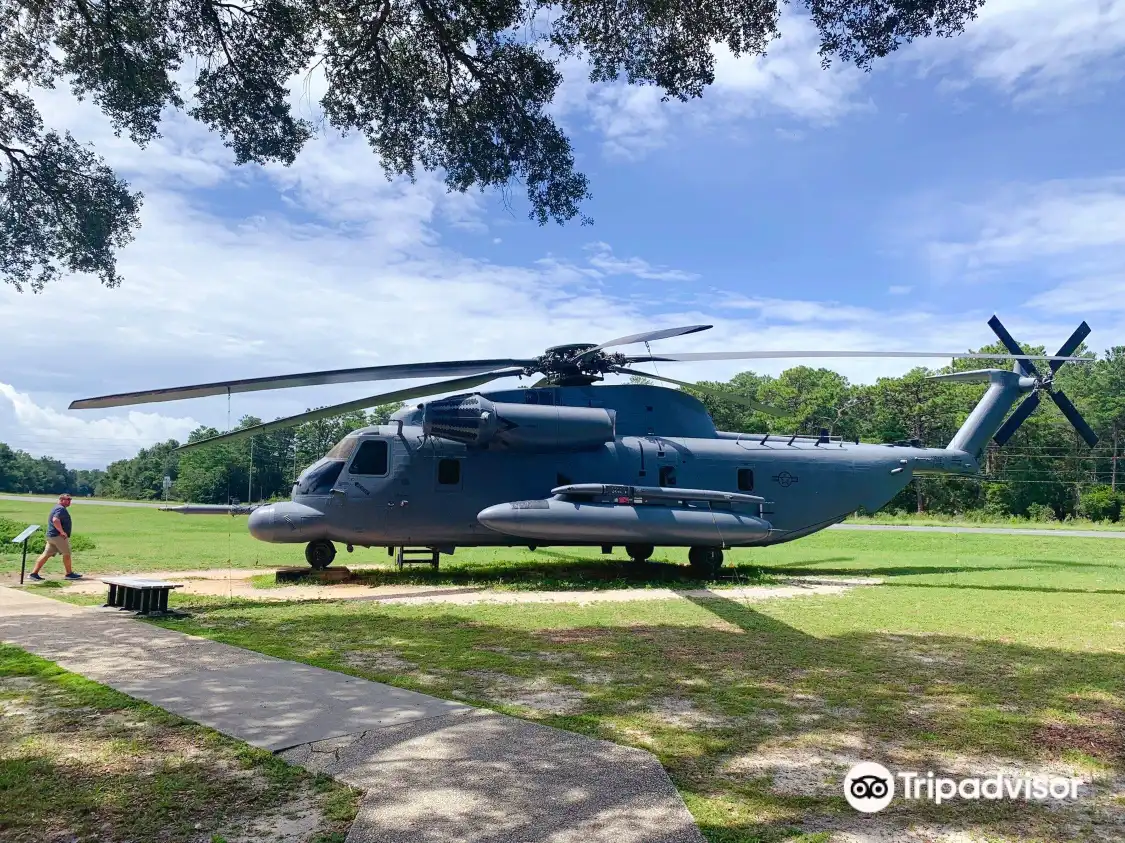 Hotels near Air Force Armament Museum