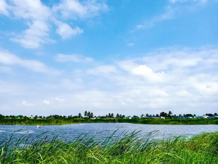 Hotels near Lake Togo