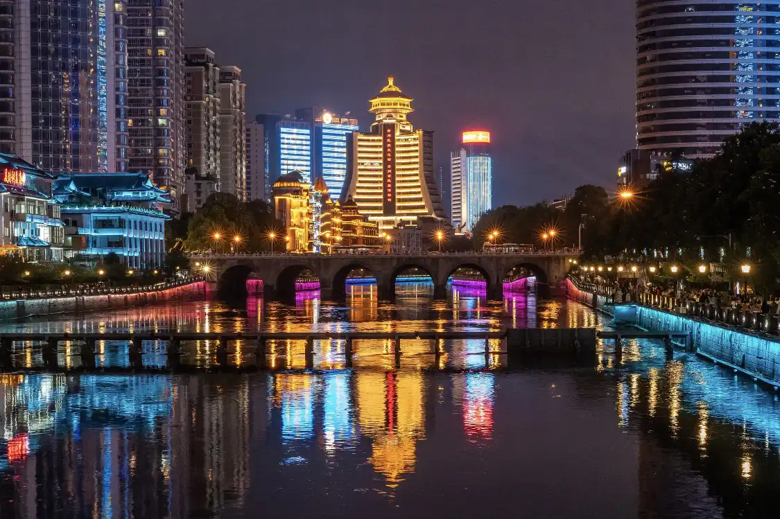 Hotels near Guizhou Nationalities Museum