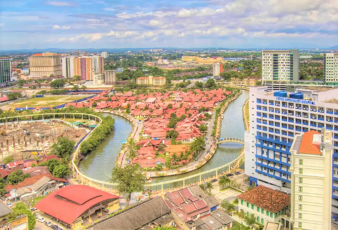 Hotels near Morten Village