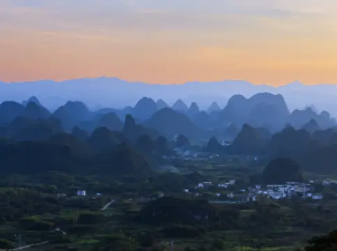 A large-scale ink painting of rivers and mountains, a must-visit spot