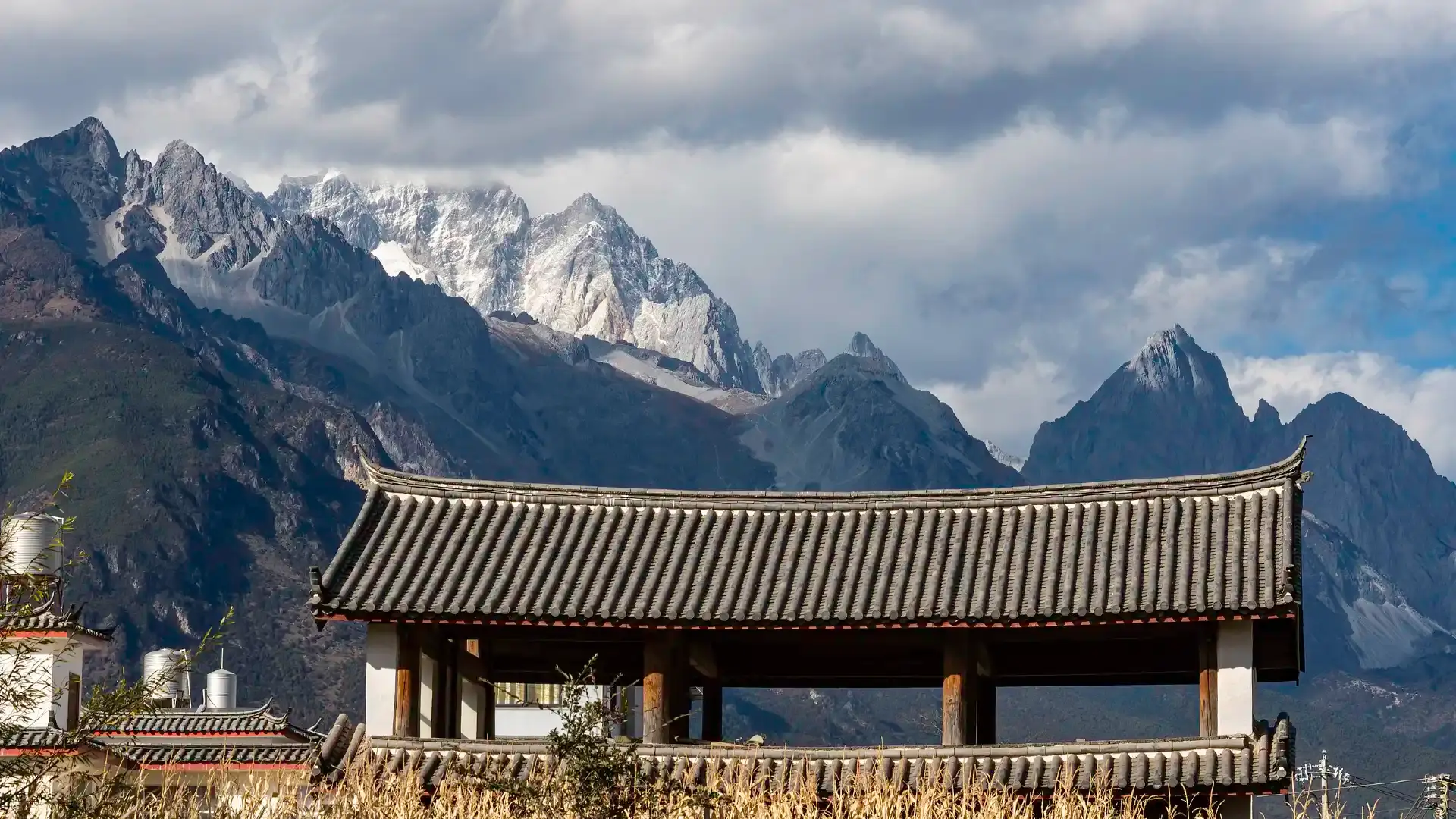 Hotels near Baisha Ancient Town