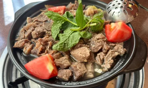 Chaiqin Tibetan Home Yak Beef Hot Pot (Dukezong Ancient City Branch)