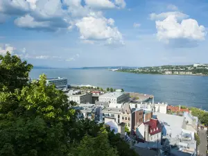 St. Lawrence River (Fleuve Saint-Laurent)