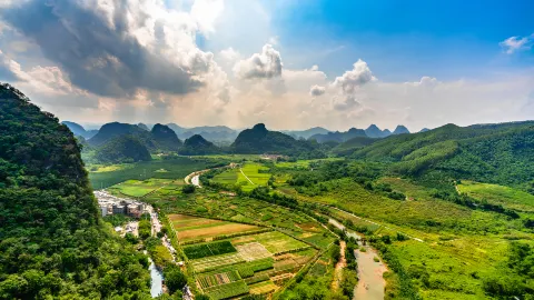 Yingxi Peak Forest Corridor attraction in Индэ