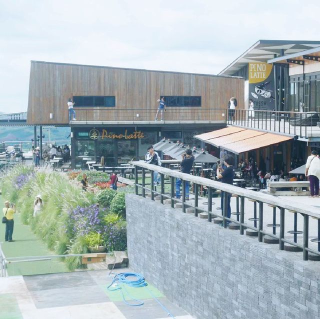 Pino Latte Resort  & Café