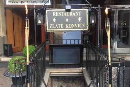 Golden Kettle Irish Pub