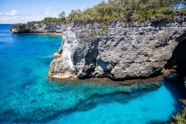 Flights to Lifou