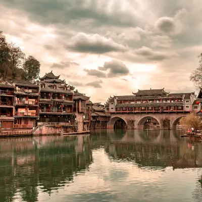 Отзывы об отеле Dongli Manju Hotel (Shaoyang High-Speed Railway Station)