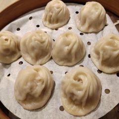 ZHIWEIGUAN User Photo