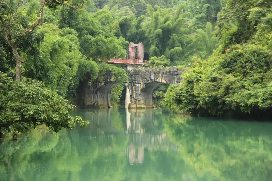 Hotels near Xiao Qi Kong Ancient Bridge