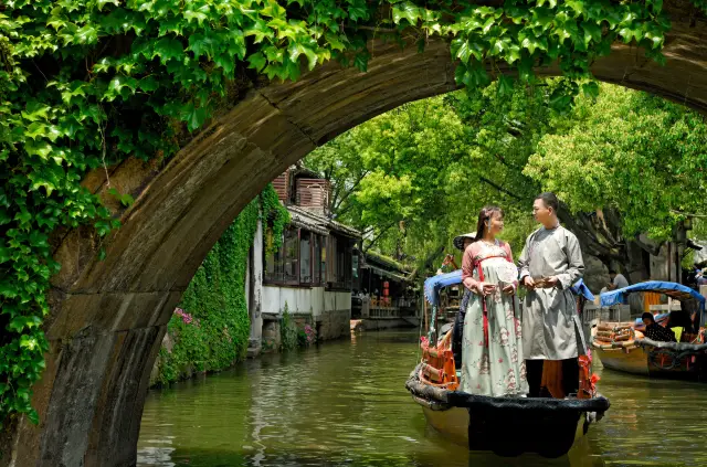 Sightseeing Boats in Suzhou