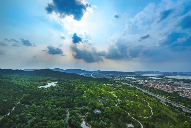 Hotels near Wolongquan Ecological Park