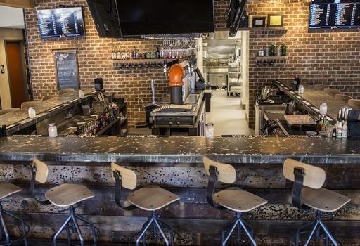 Breakneck Tavern