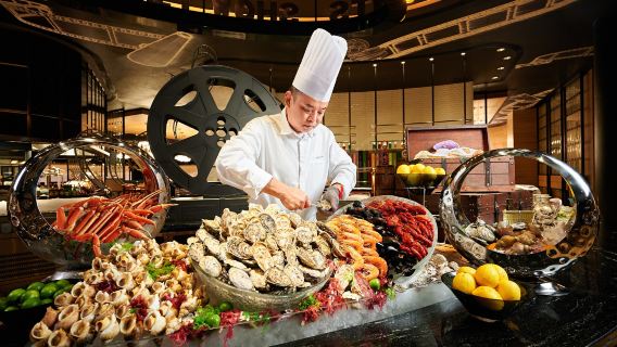 Tiệc buffet tại Nhà hàng Star ở Khách sạn Studio City, Ma Cao