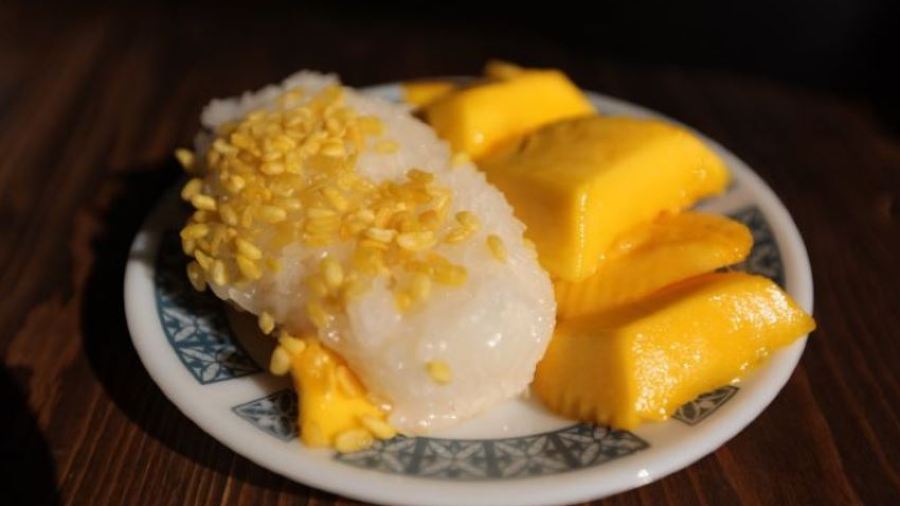 Mae Varee Mango Sticky Rice