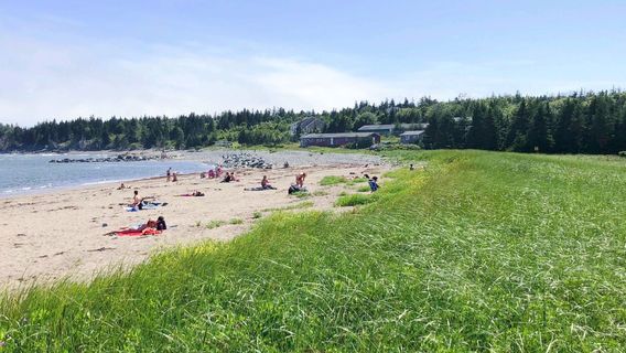 Rainbow Haven Beach Provincial Park